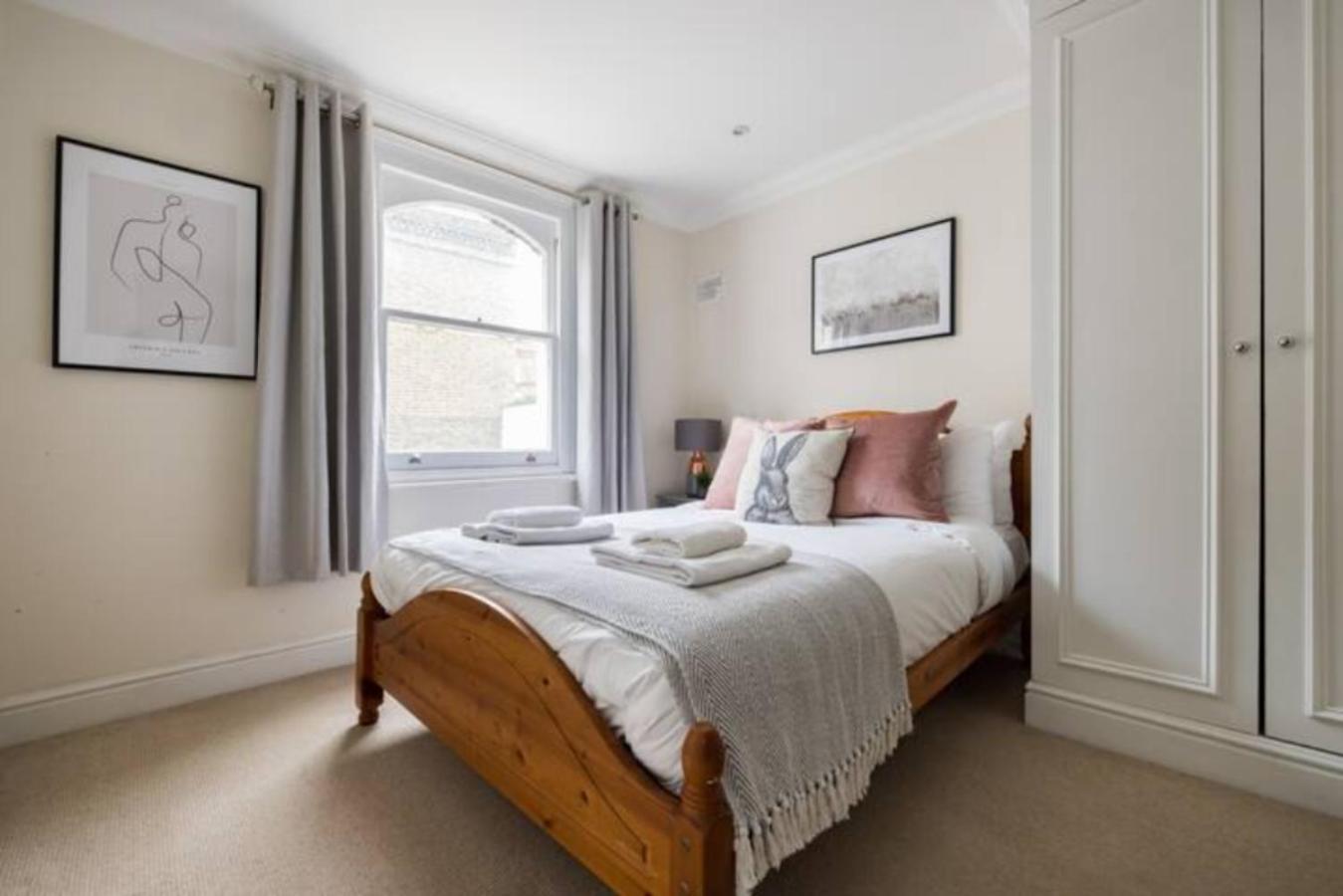 The West Kensington Collection Apartment London Exterior photo